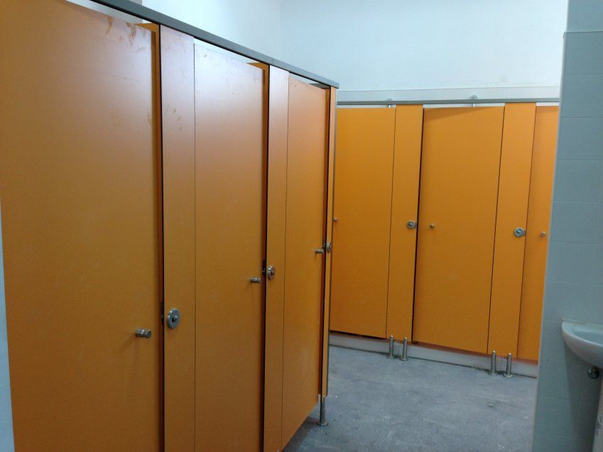 Cabinas fenólicas en Granada